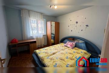 Apartament-3-camere-Strand-Sibiu-dormitor-matrimonial.jpg